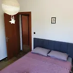 Julia's Kalamata