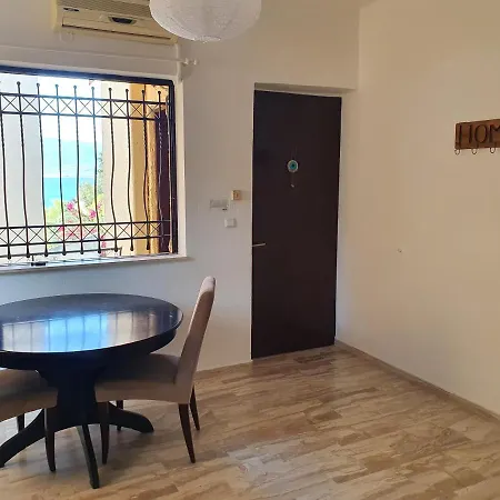 Διαμέρισμα Julia's