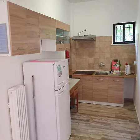 アパート Julia's カラマタ