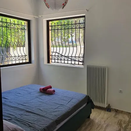 Julia's アパート カラマタ